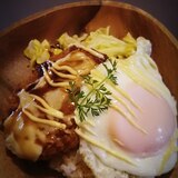 コロッケでロコモコ丼